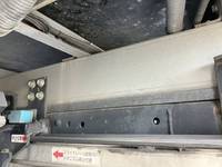 いすゞエルフ冷凍車（冷蔵車）小型（2t・3t）[写真23]