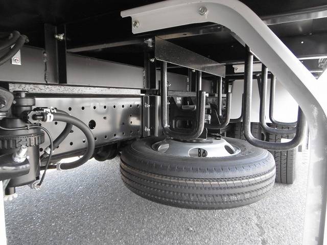 日野デュトロアルミバン小型（2t・3t）[写真18]