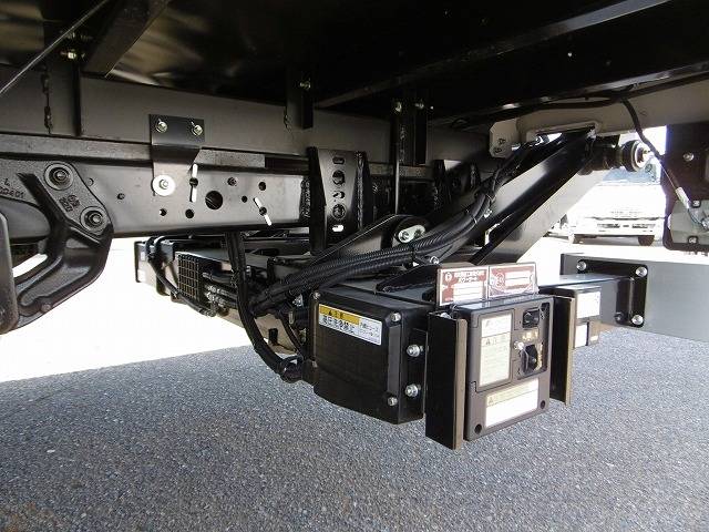 日野デュトロアルミバン小型（2t・3t）[写真19]