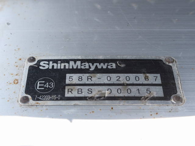 三菱ふそうキャンターアルミバン小型（2t・3t）[写真21]