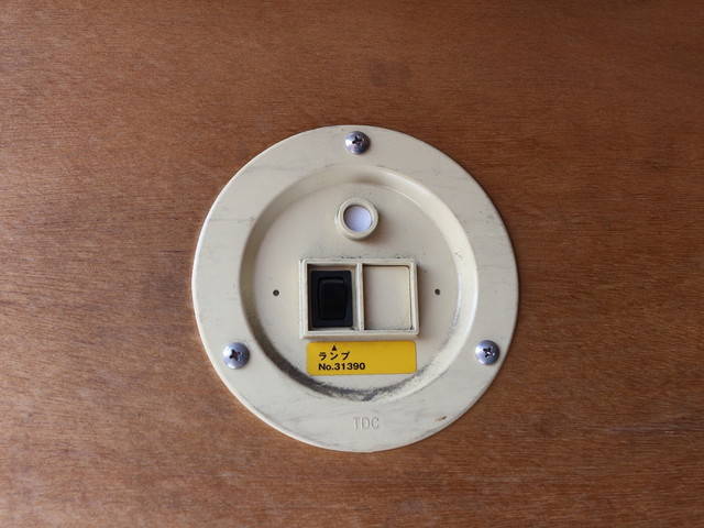 三菱ふそうキャンターアルミバン小型（2t・3t）[写真26]