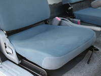 三菱ふそうキャンターアルミバン小型（2t・3t）[写真33]