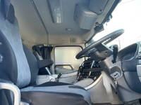 UDトラックスクオンアルミウイング大型（10t）[写真31]