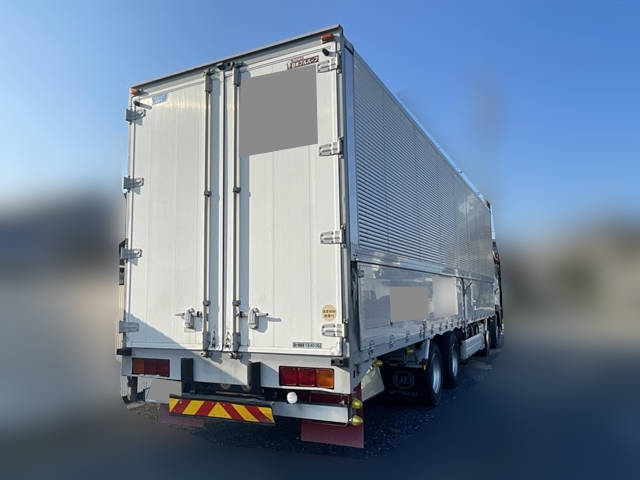 UDトラックスクオンアルミウイング大型（10t）[写真04]