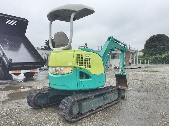 ヤンマーミニユンボ（ミニバックホー）[写真02]