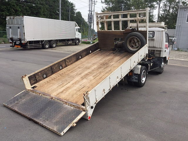 三菱ふそうキャンターセーフティローダー小型（2t・3t）[写真02]