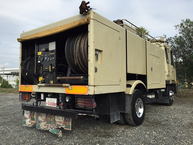 三菱ふそうファイター高圧洗浄車中型（4t）[写真02]