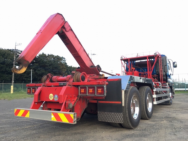 いすゞギガコンテナ専用車大型（10t）[写真02]