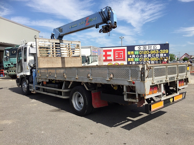 いすゞフォワードクレーン5段増トン（6t・8t）[写真02]