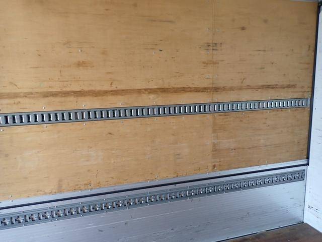 日野レンジャーアルミウイング中型（4t）[写真17]