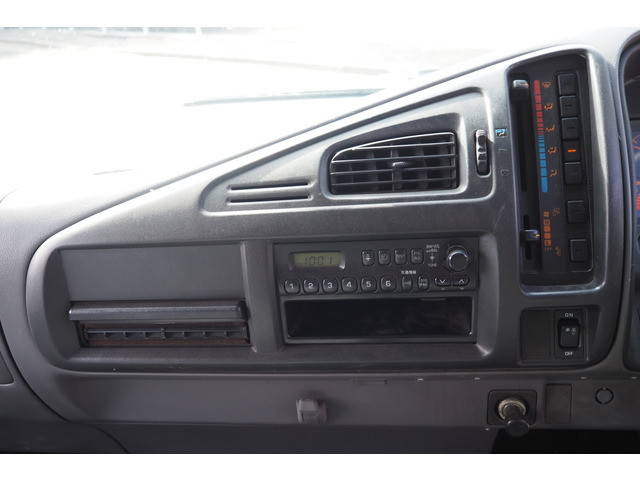 日野レンジャーアルミブロック中型（4t）[写真38]