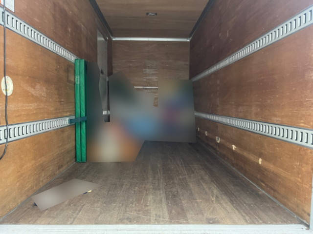 三菱ふそうキャンターアルミバン小型（2t・3t）[写真03]