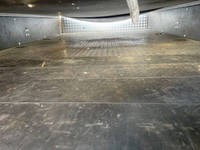 三菱ふそうキャンター平ボディ小型（2t・3t）[写真03]