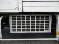 いすゞエルフ冷凍車（冷蔵車）小型（2t・3t）[写真31]