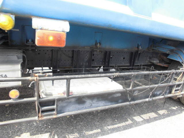 いすゞフォワードパッカー車（塵芥車）増トン（6t・8t）[写真24]