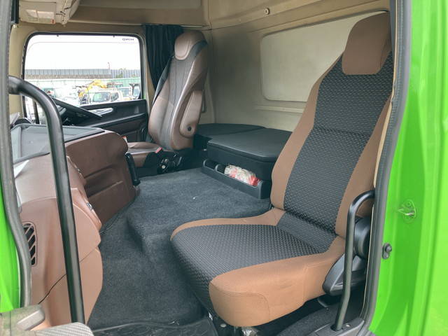 日野プロフィア冷凍車（冷蔵車）大型（10t）[写真30]