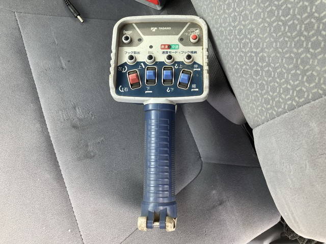 いすゞエルフクレーン4段小型（2t・3t）[写真03]