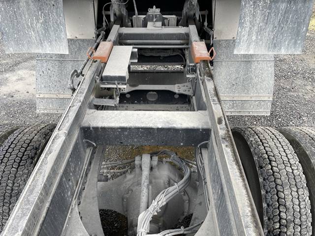 日野プロフィアダンプ大型（10t）[写真19]