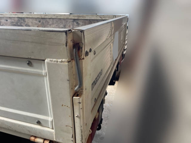 マツダタイタン平ボディ小型（2t・3t）[写真02]