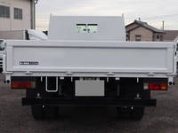 三菱ふそうキャンター平ボディ小型（2t・3t）[写真06]