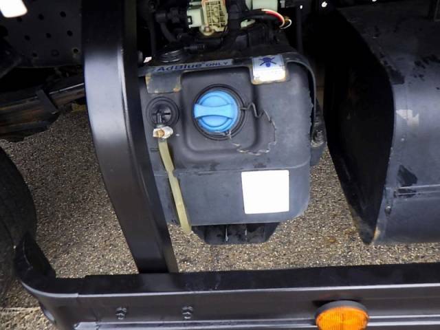 三菱ふそうキャンターダブルキャブ（Wキャブ）小型（2t・3t）[写真23]