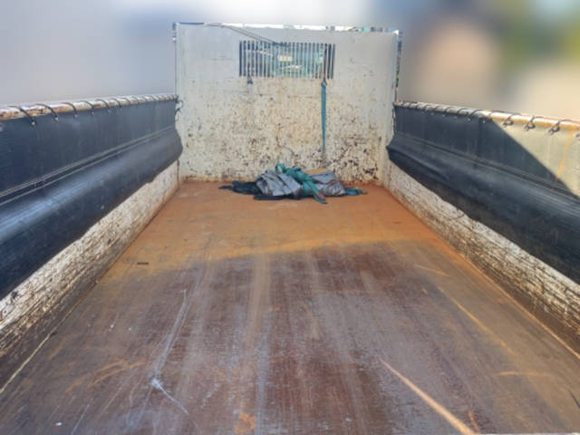 いすゞエルフダンプ小型（2t・3t）[写真03]