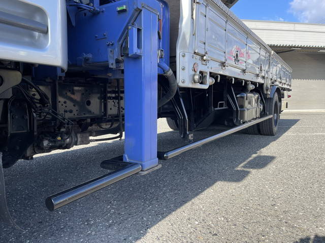 三菱ふそうファイタークレーン5段中型（4t）[写真19]