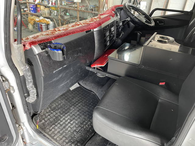 三菱ふそうファイタークレーン5段中型（4t）[写真29]