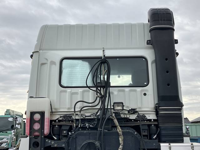 三菱ふそうスーパーグレートトレーラーヘッド（トラクターヘッド）大型（10t）[写真11]