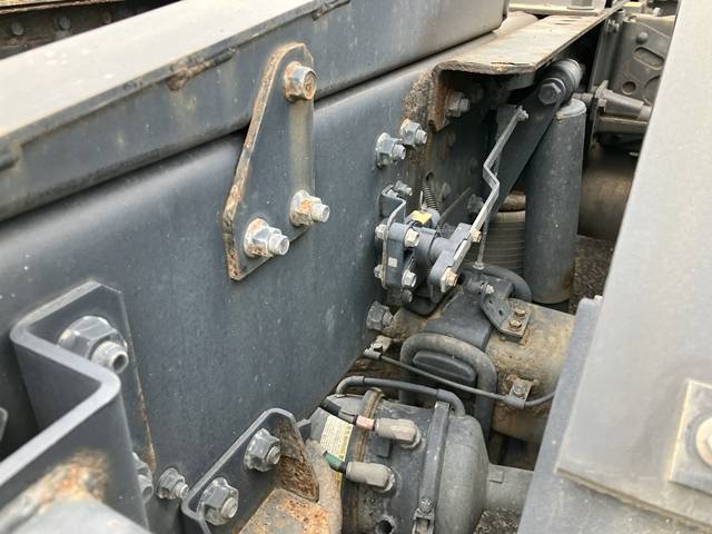 三菱ふそうスーパーグレートトレーラーヘッド（トラクターヘッド）大型（10t）[写真13]