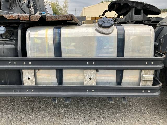 三菱ふそうスーパーグレートトレーラーヘッド（トラクターヘッド）大型（10t）[写真18]