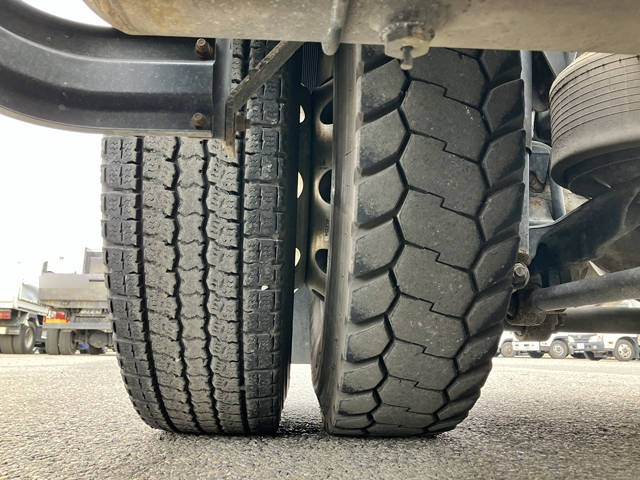 三菱ふそうスーパーグレートトレーラーヘッド（トラクターヘッド）大型（10t）[写真21]