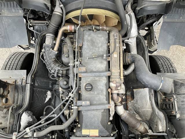 三菱ふそうスーパーグレートトレーラーヘッド（トラクターヘッド）大型（10t）[写真24]