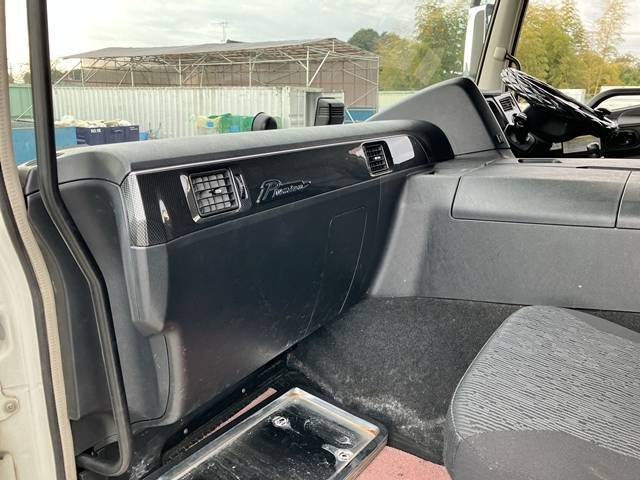 三菱ふそうスーパーグレートトレーラーヘッド（トラクターヘッド）大型（10t）[写真29]