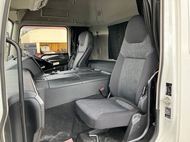 三菱ふそうスーパーグレートトレーラーヘッド（トラクターヘッド）大型（10t）[写真30]