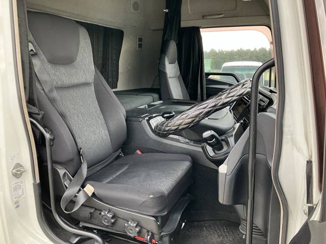 三菱ふそうスーパーグレートトレーラーヘッド（トラクターヘッド）大型（10t）[写真32]