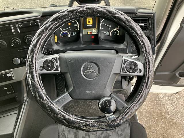 三菱ふそうスーパーグレートトレーラーヘッド（トラクターヘッド）大型（10t）[写真36]