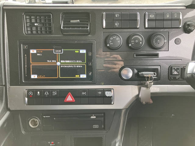 三菱ふそうスーパーグレートトレーラーヘッド（トラクターヘッド）大型（10t）[写真37]