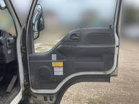 いすゞエルフセルフクレーン3段小型（2t・3t）[写真31]