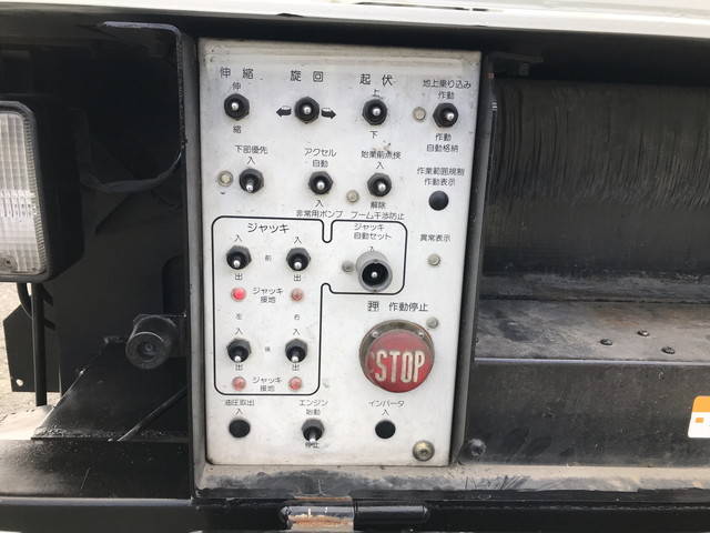 三菱ふそうキャンター高所作業車小型（2t・3t）[写真16]