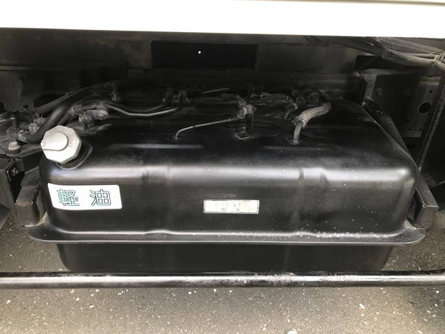 三菱ふそうキャンター高所作業車小型（2t・3t）[写真21]