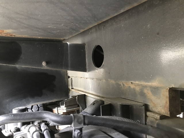 三菱ふそうキャンター高所作業車小型（2t・3t）[写真23]