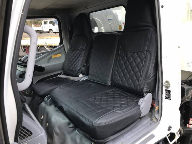 三菱ふそうキャンター高所作業車小型（2t・3t）[写真32]