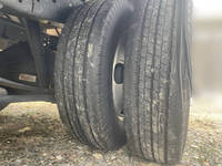 いすゞエルフ平ボディ小型（2t・3t）[写真11]