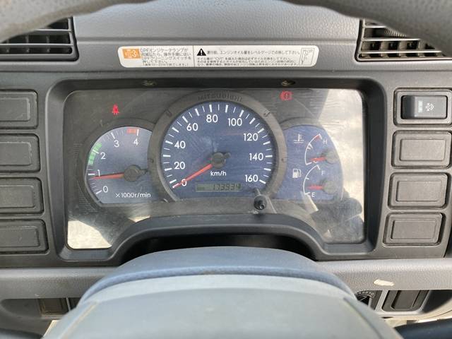 三菱ふそうキャンター平ボディ小型（2t・3t）[写真37]