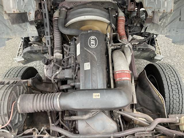 UDトラックスクオンクレーン4段大型（10t）[写真26]