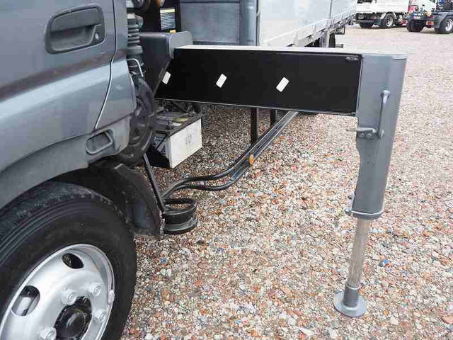 トヨタダイナクレーン4段小型（2t・3t）[写真12]