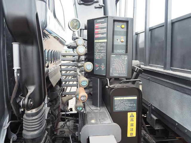 トヨタダイナクレーン4段小型（2t・3t）[写真13]