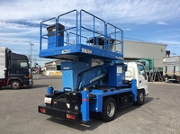 いすゞエルフ高所作業車小型（2t・3t）[写真02]