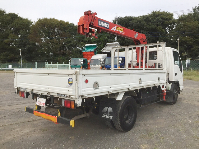 いすゞエルフユニック4段小型（2t・3t）[写真02]